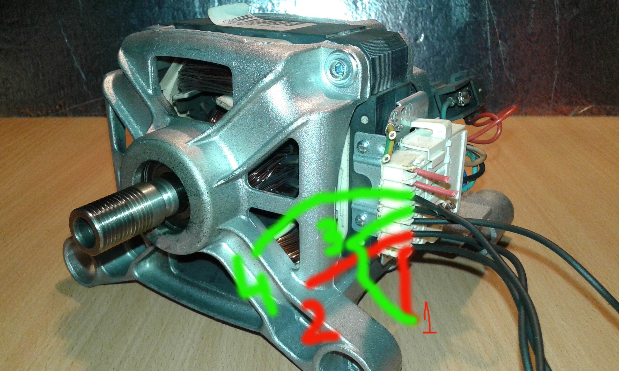 Understanding the Universal Motor in a Washing Machine: How Does it Work?